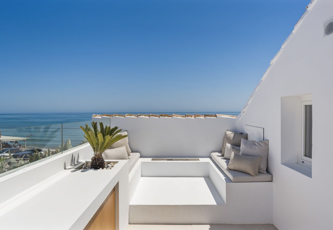 Byhus i Marbella - Playa Bella - Designer Beach Escape