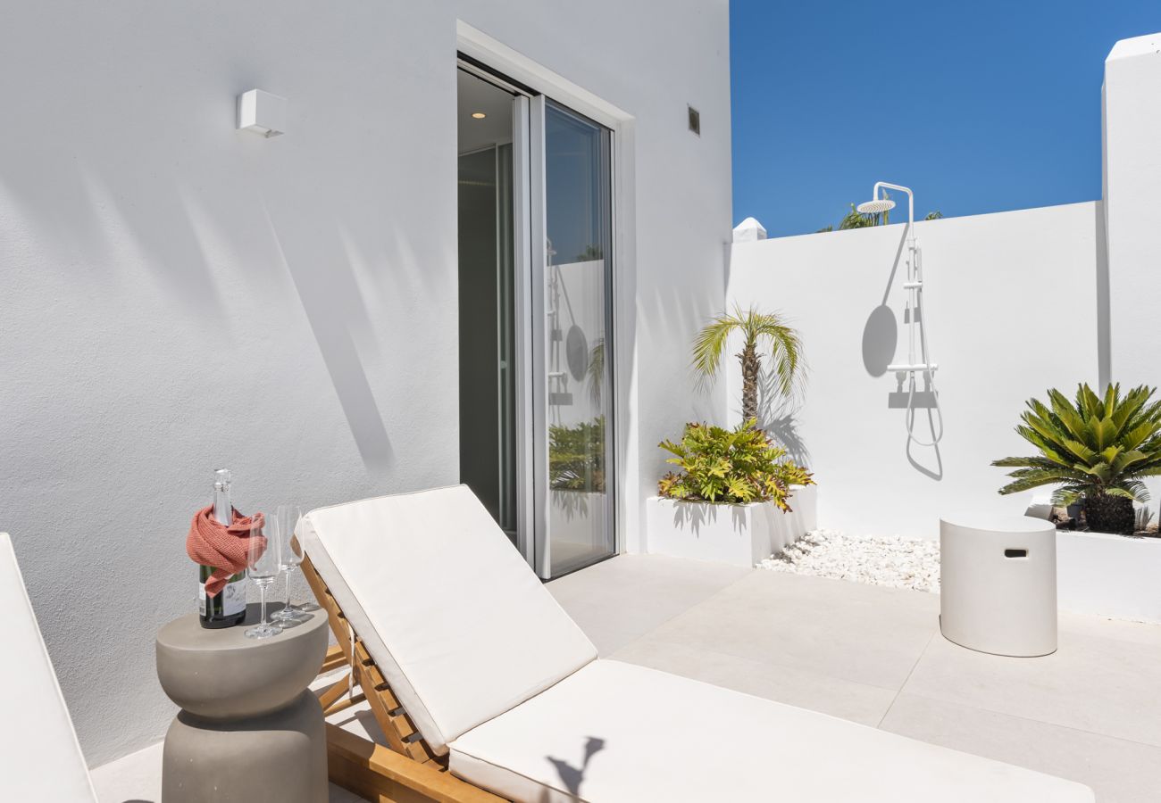 Byhus i Marbella - Playa Bella - Designer Beach Escape