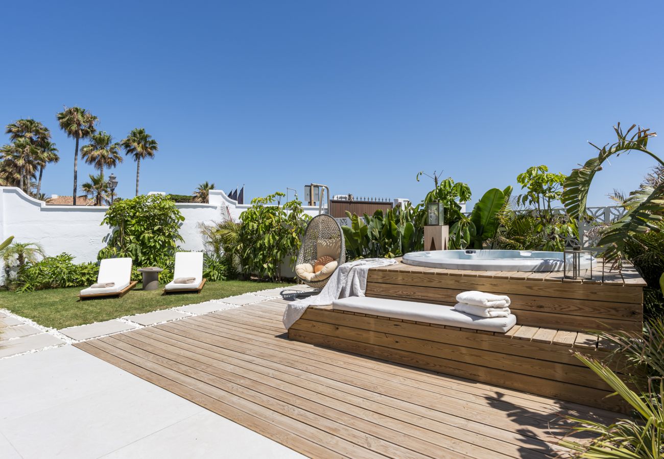 Byhus i Marbella - Playa Bella - Designer Beach Escape