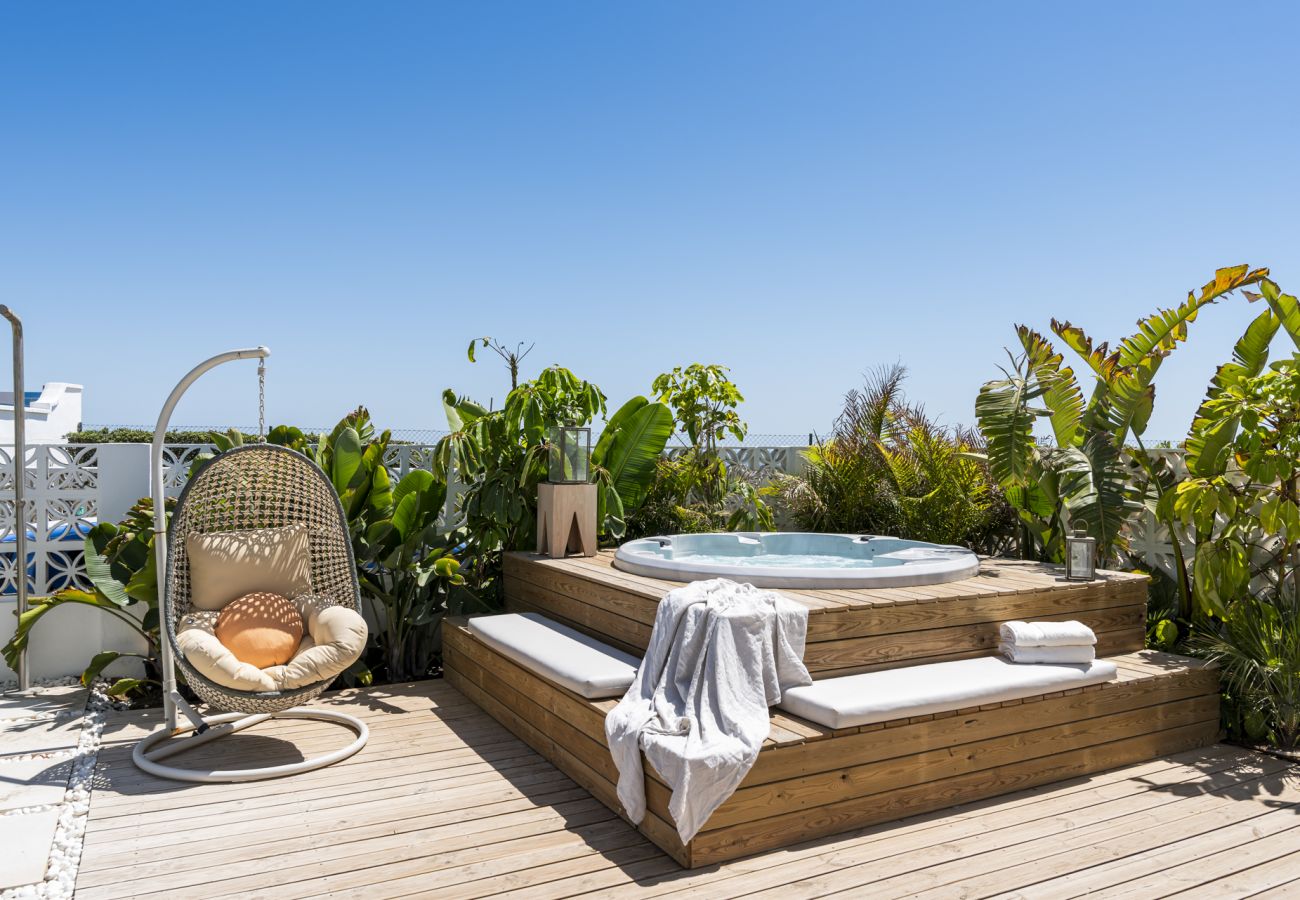 Byhus i Marbella - Playa Bella - Designer Beach Escape