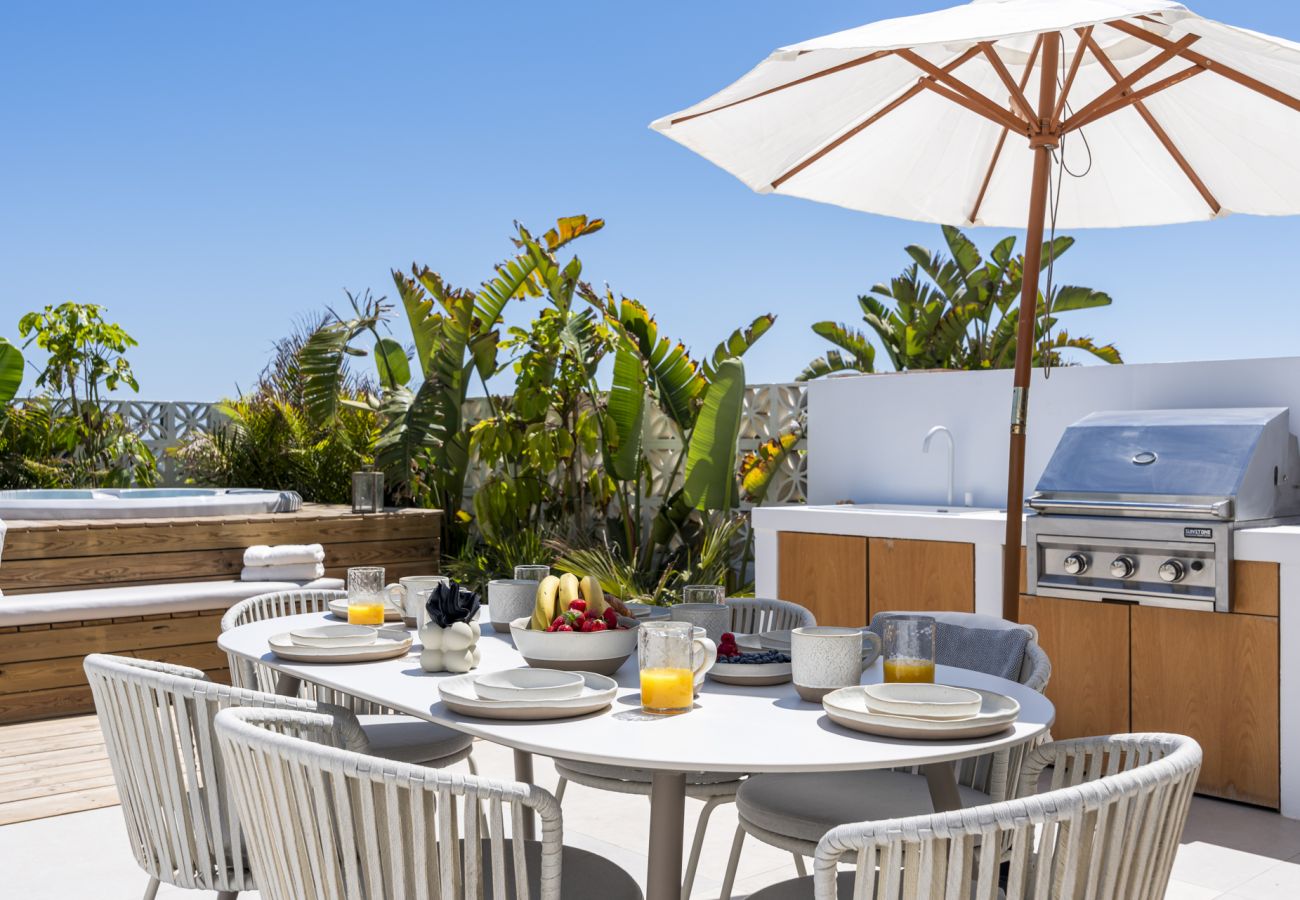 Byhus i Marbella - Playa Bella - Designer Beach Escape