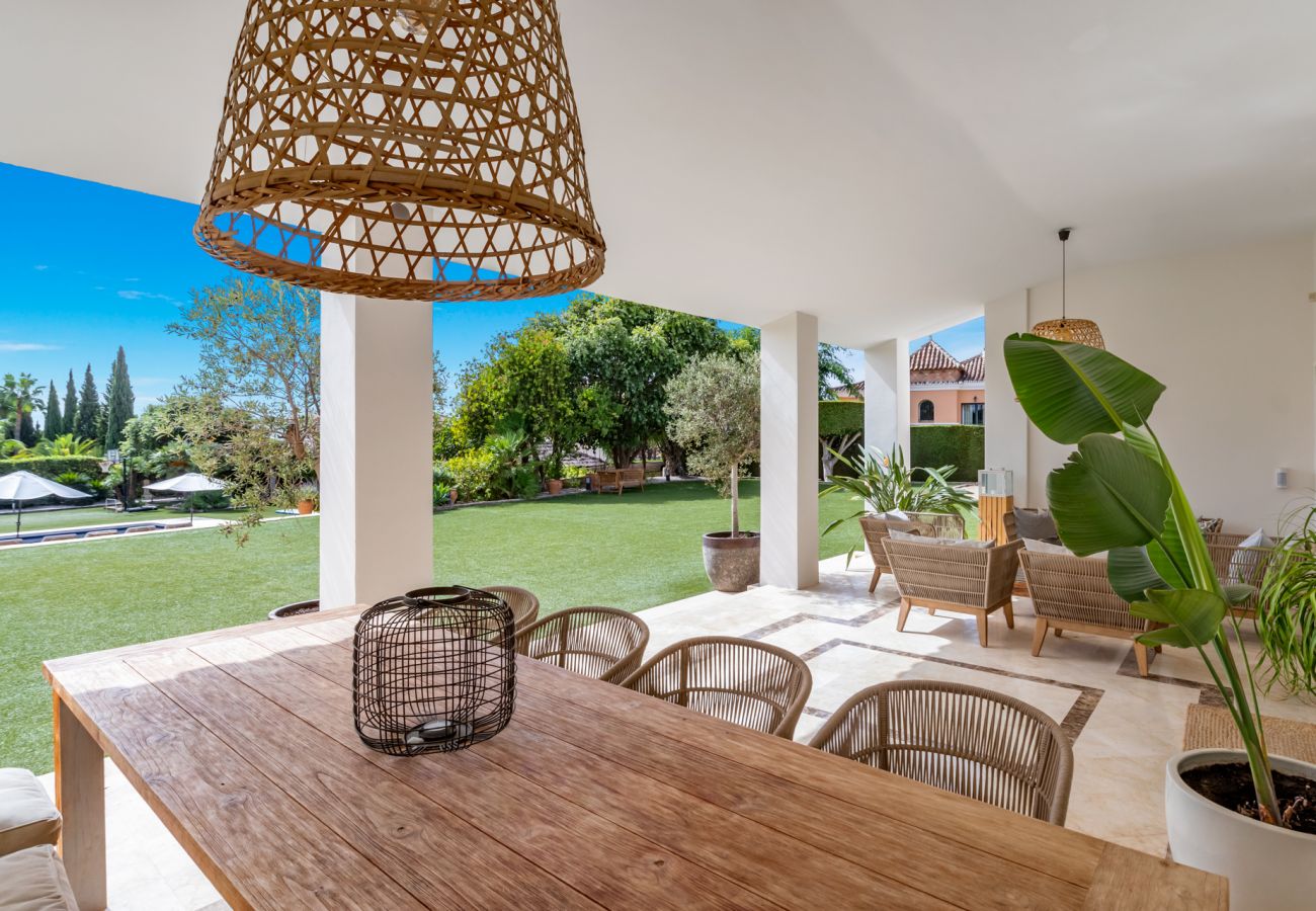 Villa in Estepona - Villa Paraiso - Gym | Putting Green | Heated Pool