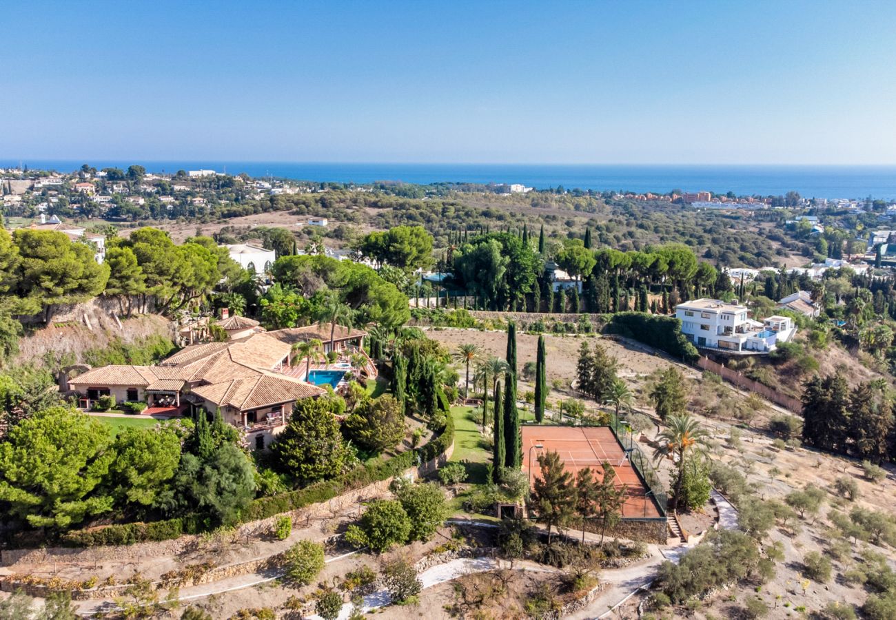 Villa in Estepona - Villa Palm Ridge