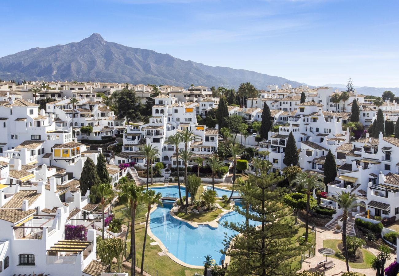 Stadthaus in Neu-Andalusien - Casa Blanca Mar