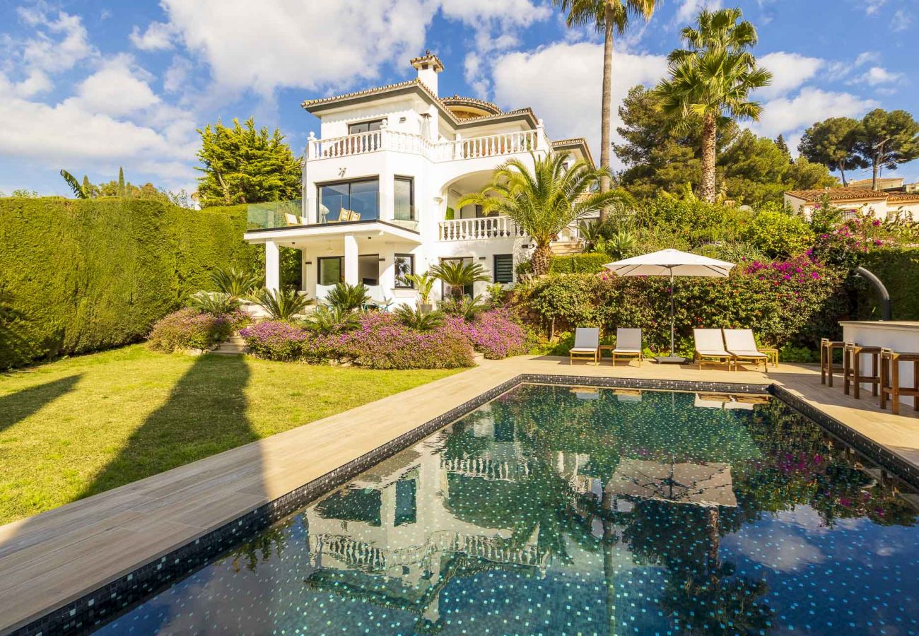 Villa en Estepona - Villa Feliz