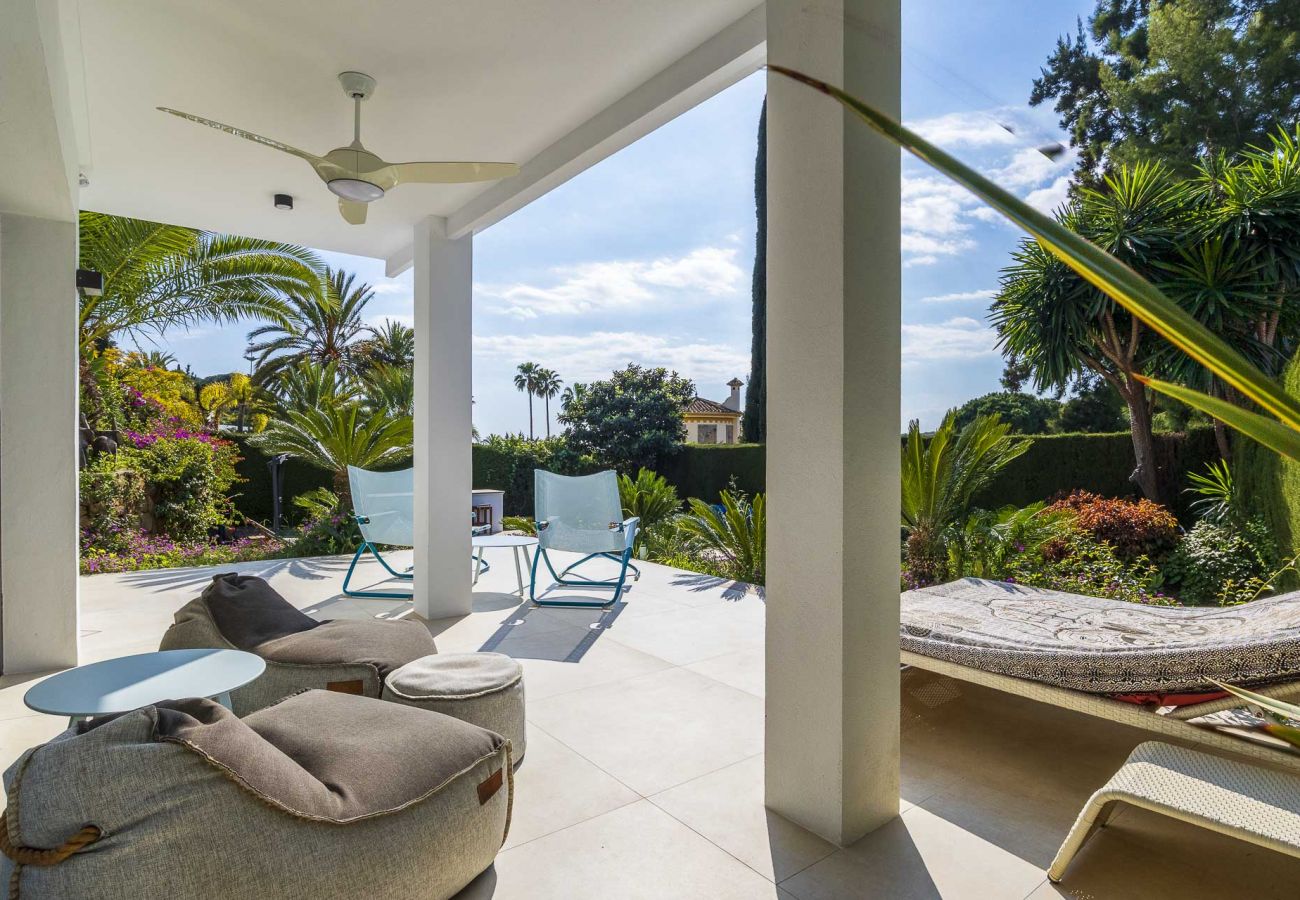 Villa en Estepona - Villa Feliz