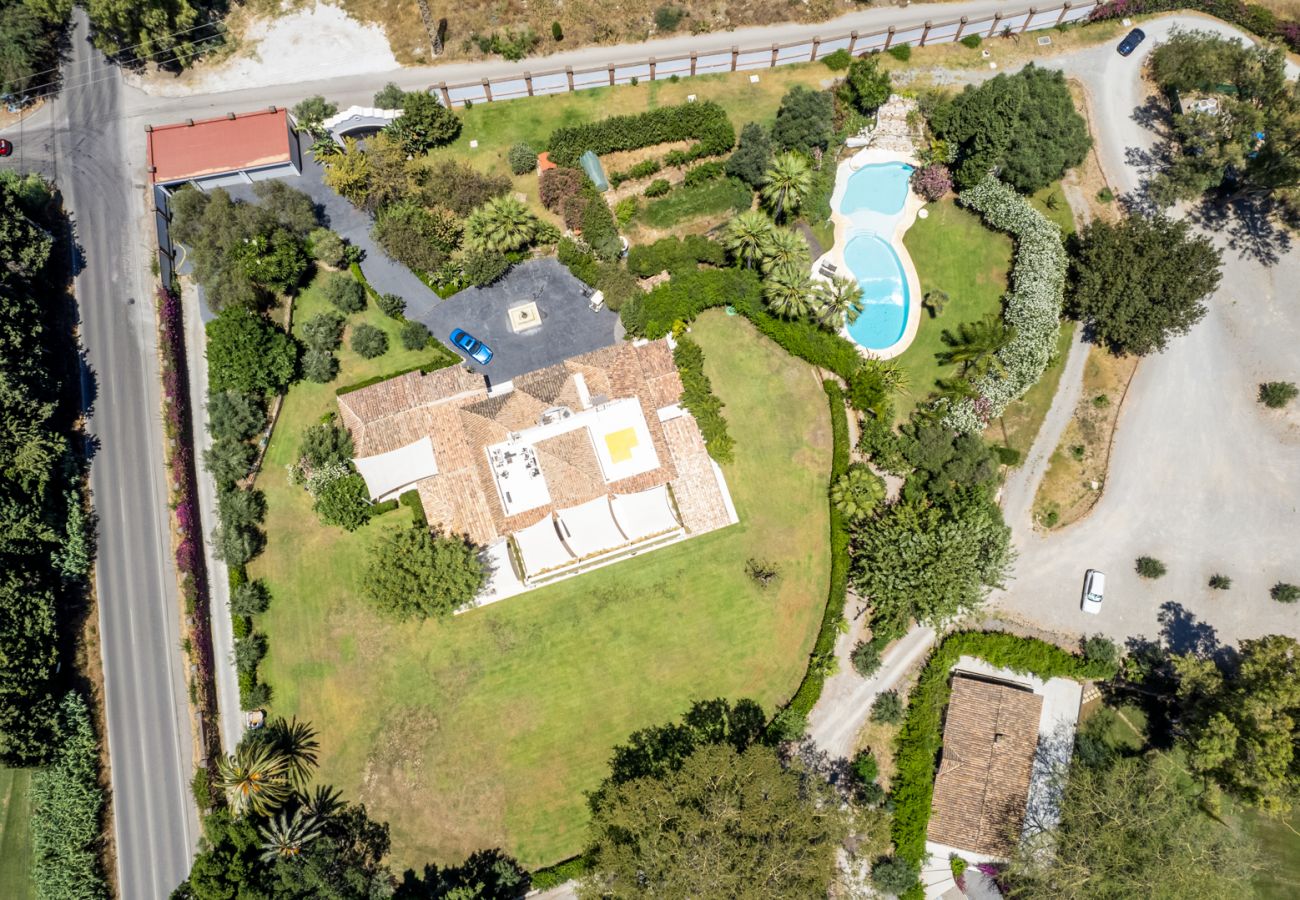 Villa à Benahavís - Villa Flores