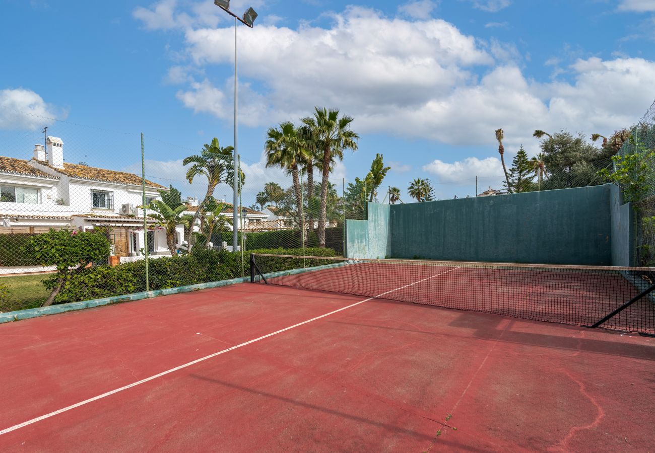 Maison mitoyenne à San Pedro de Alcántara - Casa Petunias