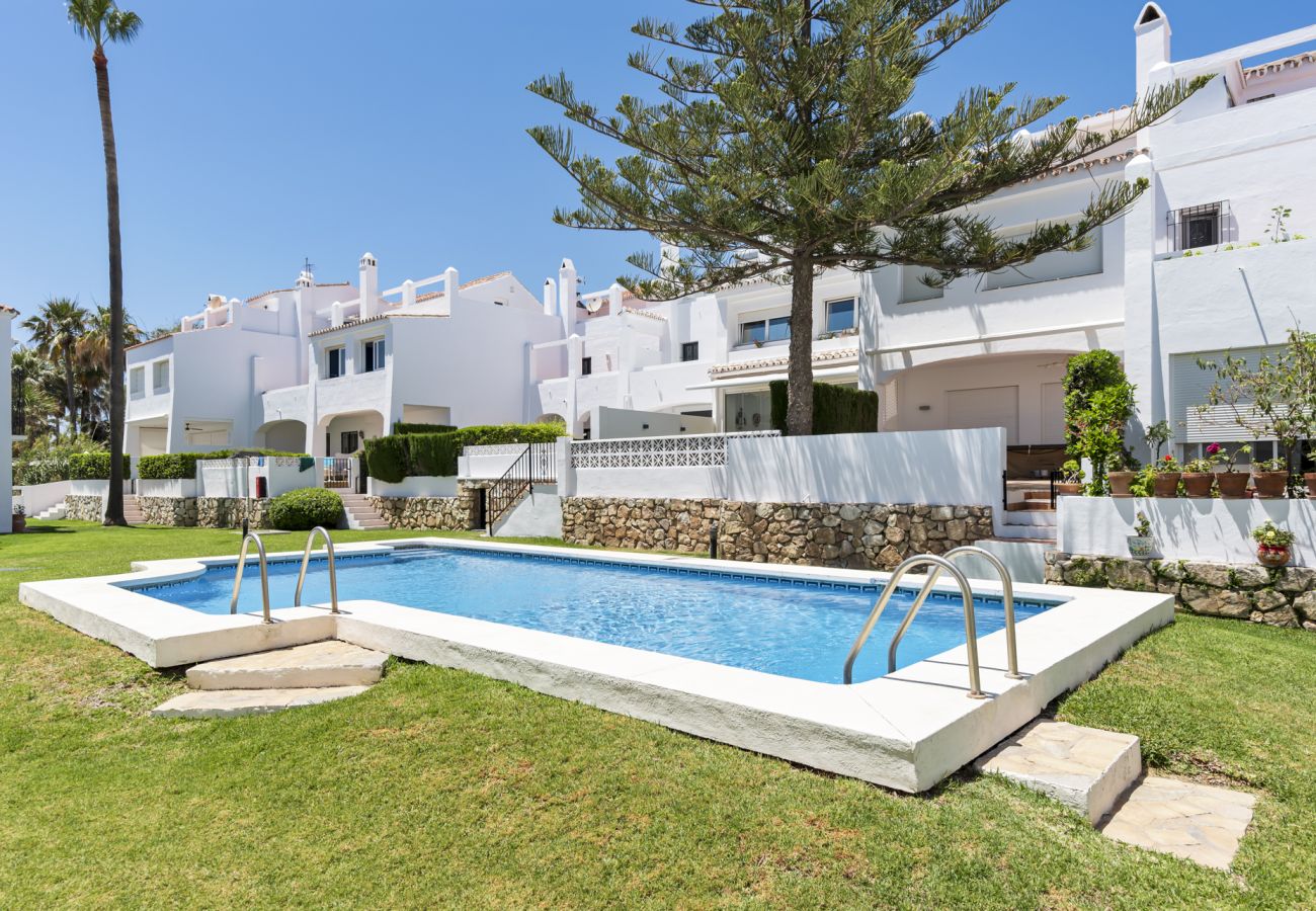 Townhouse in Marbella - Playa Bella - Designer Beach Escape