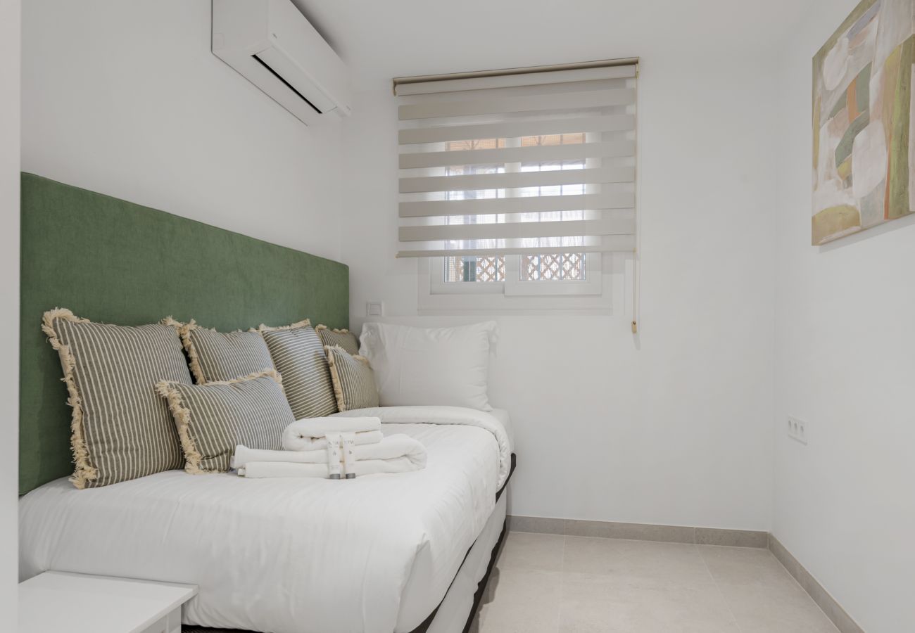 Apartment in Nueva andalucia - Senorio De Aloha